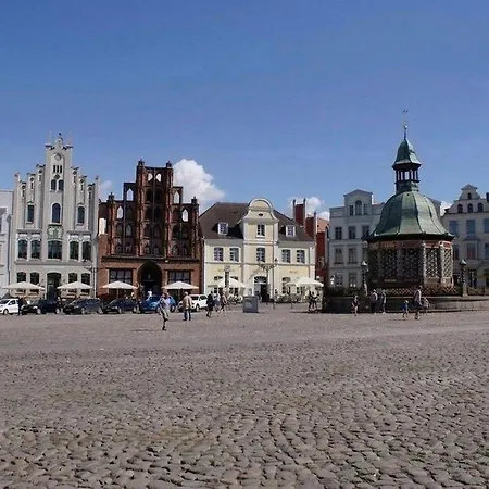1 Bei Der Klosterkirche, Eg - Abc557 * Wismar